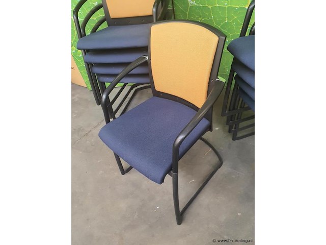 Partij stoelen - afbeelding 2 van  5
