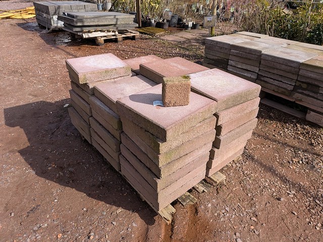 Partij stoep-/tuintegels - afbeelding 2 van  9