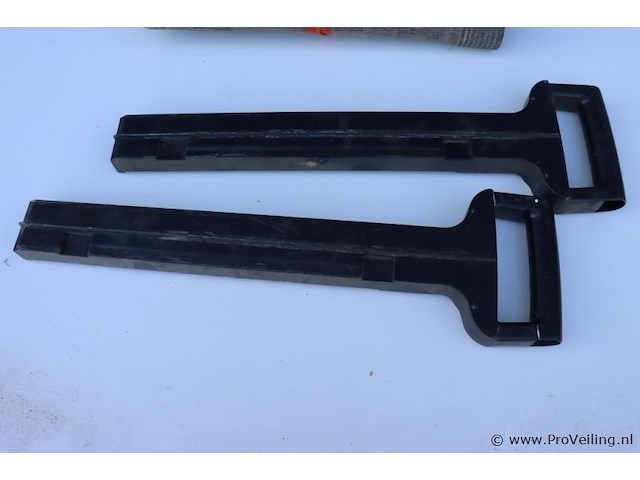 Partij stofzuigeronderdelen/opzetstukken - afbeelding 2 van  5