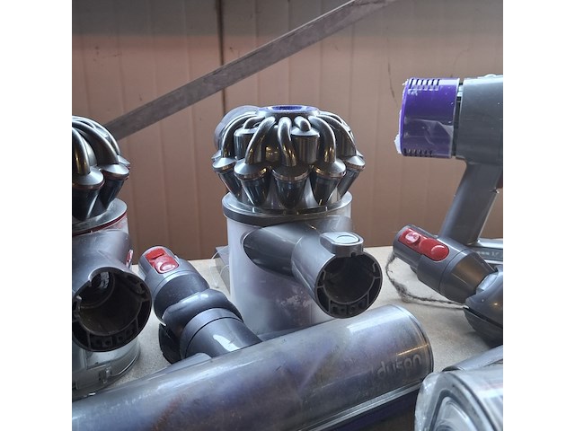 Partij stofzuigers, dyson - afbeelding 8 van  18