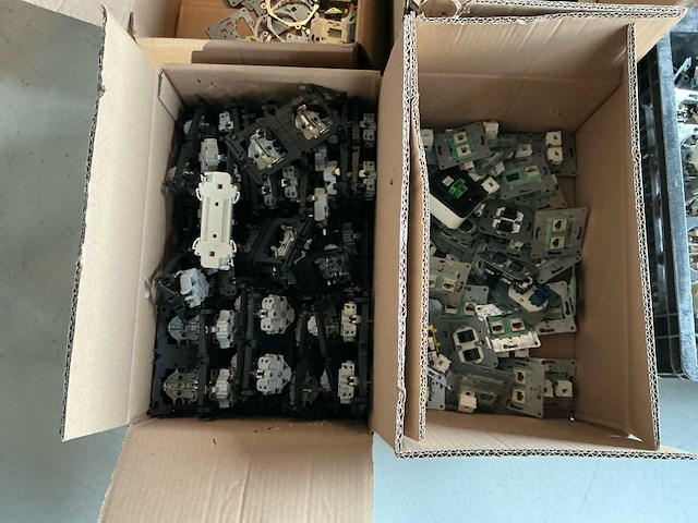 Partij stopcontacten - afbeelding 5 van  5