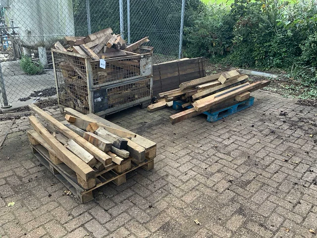 Partij stophout - afbeelding 1 van  1