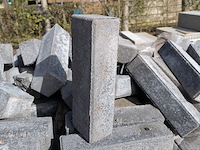 Partij straatstenen ca. 19.6x6.2x4.8 cm - afbeelding 2 van  6