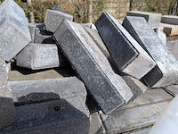 Partij straatstenen ca. 19.6x6.2x4.8 cm - afbeelding 3 van  6