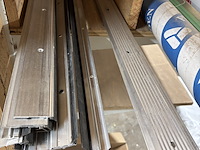 Partij strips en profielen - afbeelding 3 van  5