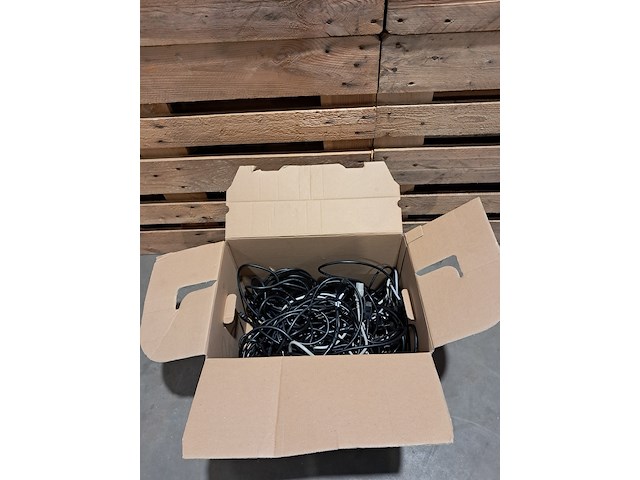 Partij stroom- en display kabels - afbeelding 4 van  10