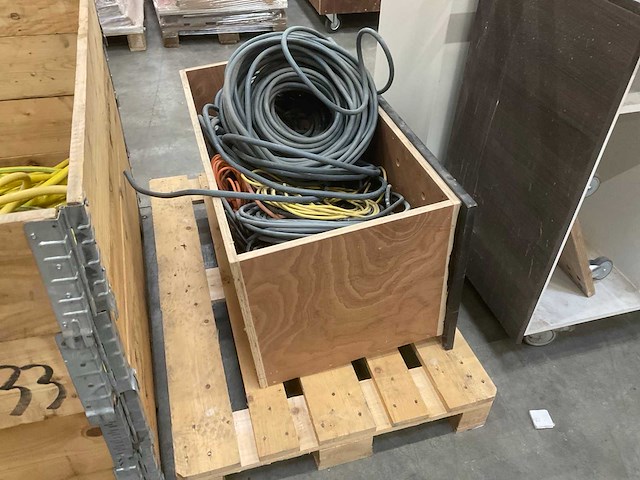 Partij stroomkabels - afbeelding 3 van  3