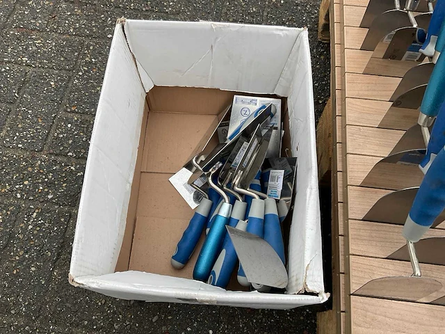 Partij stucadoorsmateriaal - afbeelding 3 van  6
