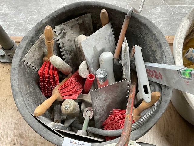 Partij stucadoorsmateriaal - afbeelding 2 van  5