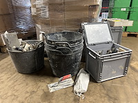 Partij stukadoorsgereedschap - afbeelding 1 van  8