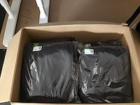 Partij sweaters en joggingbroeken - afbeelding 2 van  7