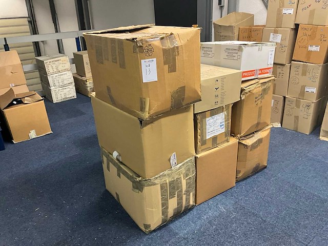 Partij sweaters - afbeelding 1 van  11