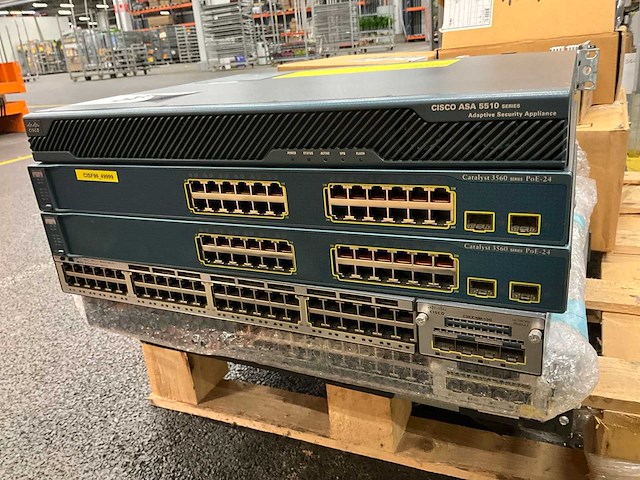 Partij switches -en onderdelen - afbeelding 2 van  5