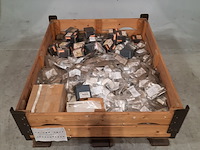 Partij t-kop bouten, o.a. fokker - afbeelding 1 van  7