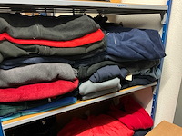 Partij t-shirts, col t-shirt en sweaters, fleece vesten, sweaters en polo sweaters (fleece) - afbeelding 12 van  16