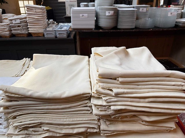 Partij tafel linnengoed en gordijnen - afbeelding 5 van  7