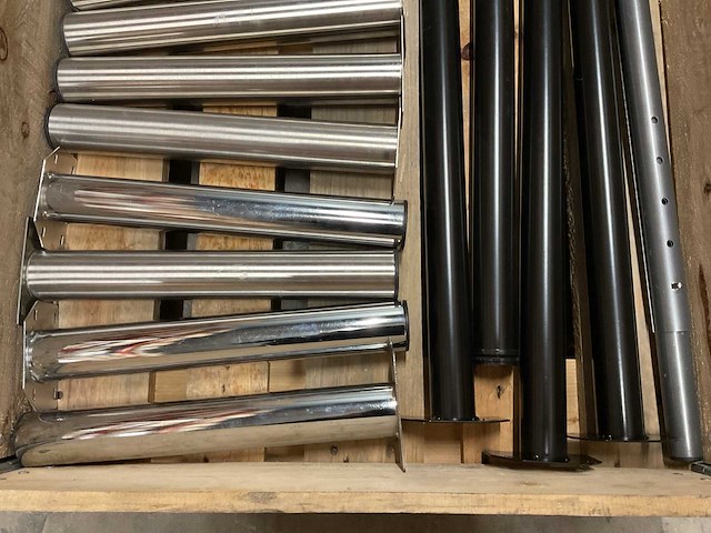 Partij tafelpoten - afbeelding 2 van  5