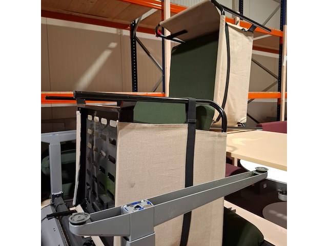 Partij tafels en zitmeubels - afbeelding 5 van  6