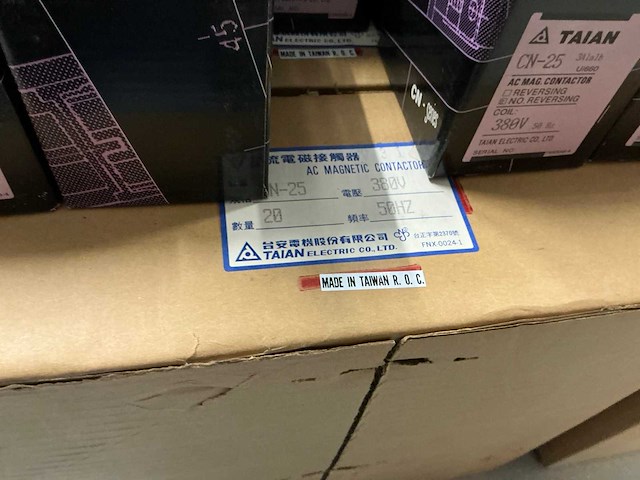 Partij taian ac magnetic contactors cn-25 (49x) - afbeelding 4 van  4