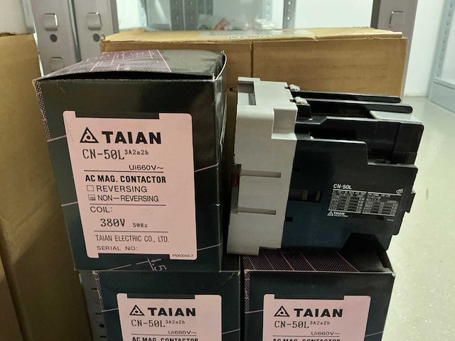 Partij taian cn-50l ac magnetic contactors (17x) - afbeelding 1 van  2