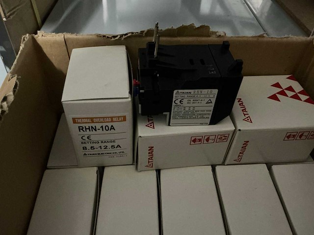 Partij taian rhn-10a thermal overload relay (42x) - afbeelding 1 van  3