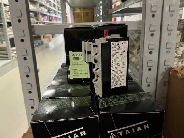 Partij taian rhn-18a thermal overload relay (72x) - afbeelding 1 van  3