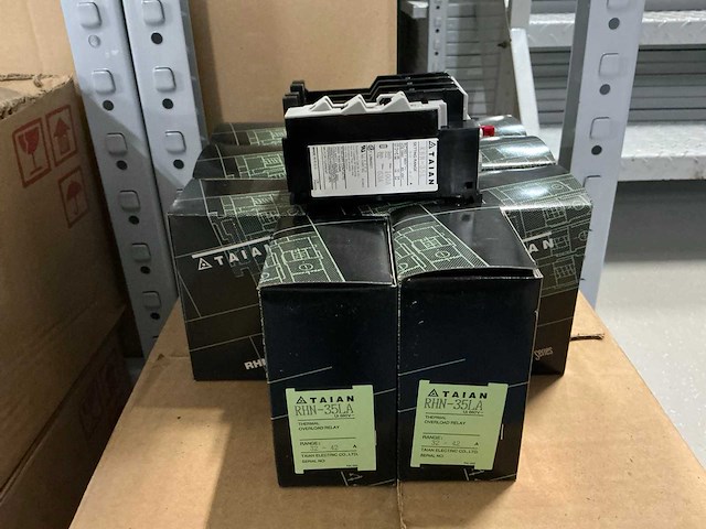 Partij taian rhn-35la thermal overload relay (51x) - afbeelding 1 van  5