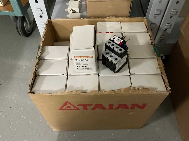 Partij taian thermal overload relay rhn-10a (58x) - afbeelding 2 van  2
