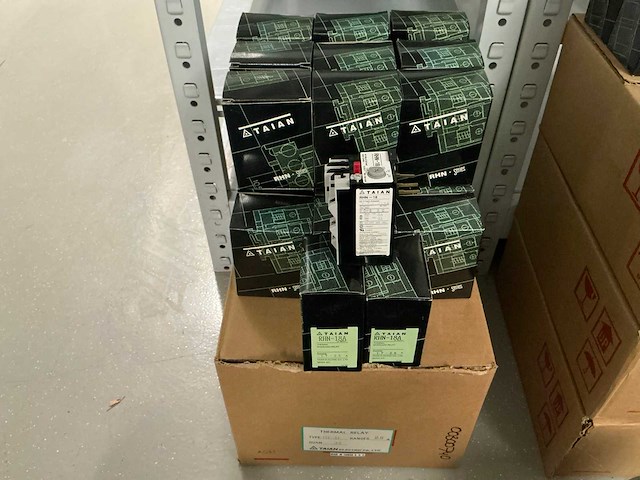 Partij taian thermal overload relay rhn-18a (53x) - afbeelding 2 van  2