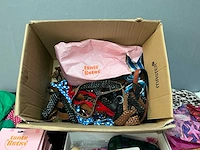 Partij tante betsy kleding en riemen - afbeelding 6 van  9