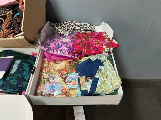 Partij tante betsy kleding en riemen - afbeelding 8 van  9