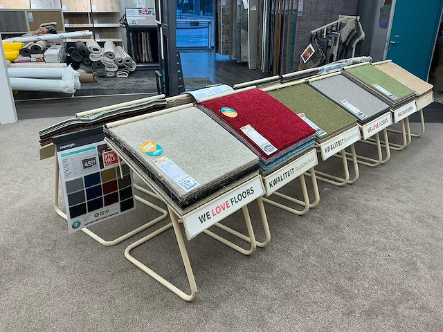 Partij tapijt samples met houder (25x) - afbeelding 5 van  12