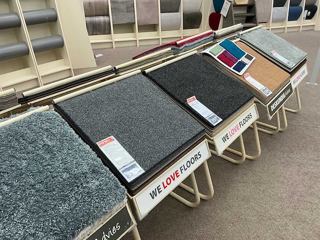 Partij tapijt samples met houder (25x) - afbeelding 10 van  12