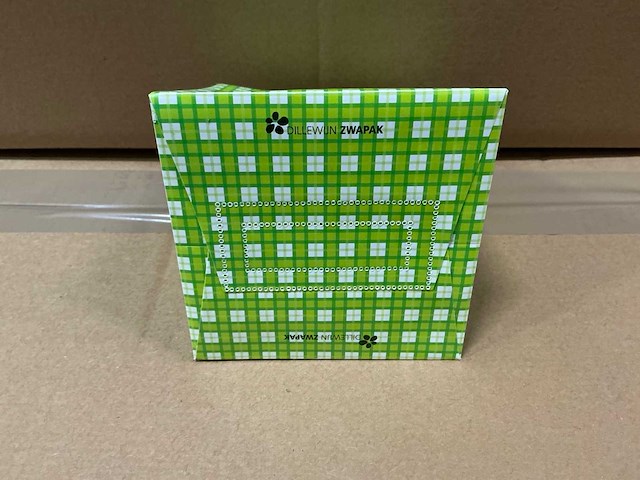 Partij tas quadro green 10,5x10,5x10,5cm (2400x) - afbeelding 1 van  3