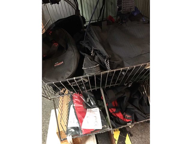 Partij tassen en hoezen - afbeelding 10 van  10