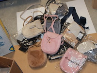 Partij tassen mix geleverd 12 stuks in ds 5 - afbeelding 1 van  7