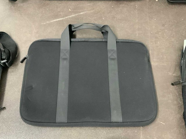 Partij tassen - afbeelding 9 van  12