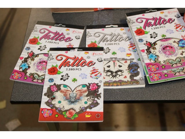 Partij tattoo boekjes 3 stusk mix geleverd in ds 020 - afbeelding 1 van  3