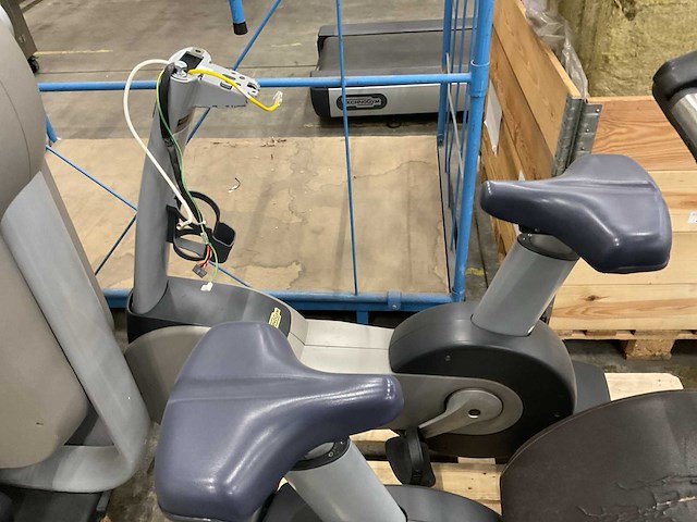 Partij technogym fitness apparaten, 5 stuks - afbeelding 4 van  12