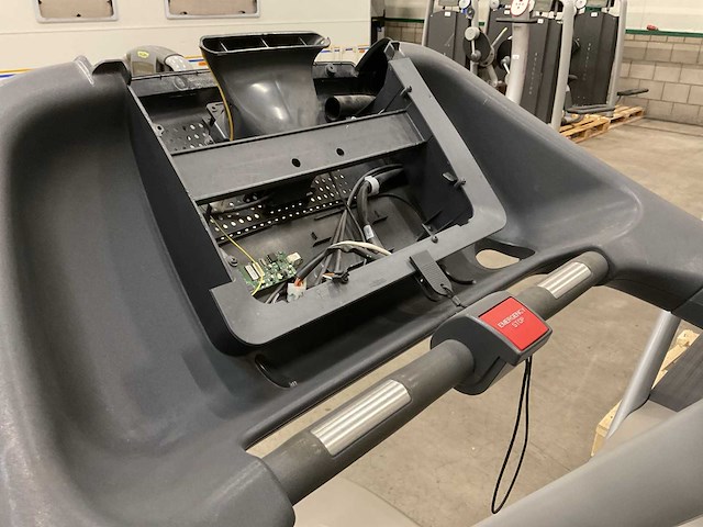 Partij technogym fitness apparaten, 5 stuks - afbeelding 6 van  12