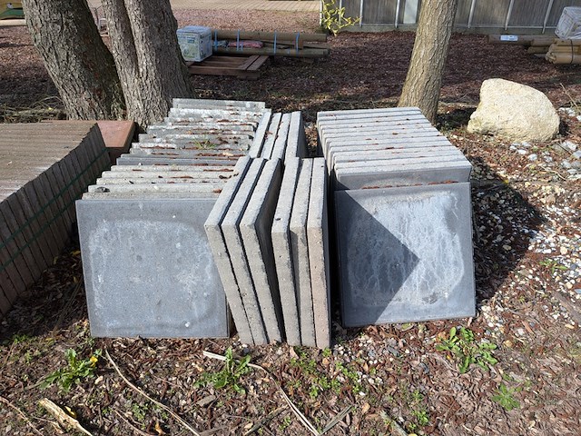 Partij tegels en pallisadebanden - afbeelding 4 van  10