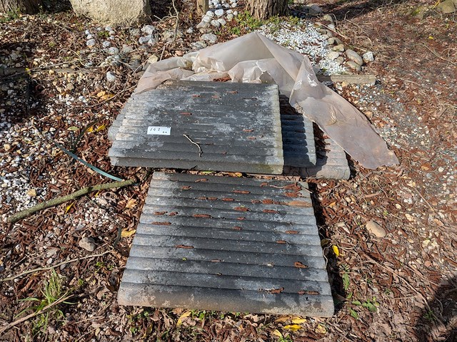 Partij tegels en pallisadebanden - afbeelding 7 van  10