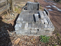 Partij tegels en pallisadebanden - afbeelding 9 van  10