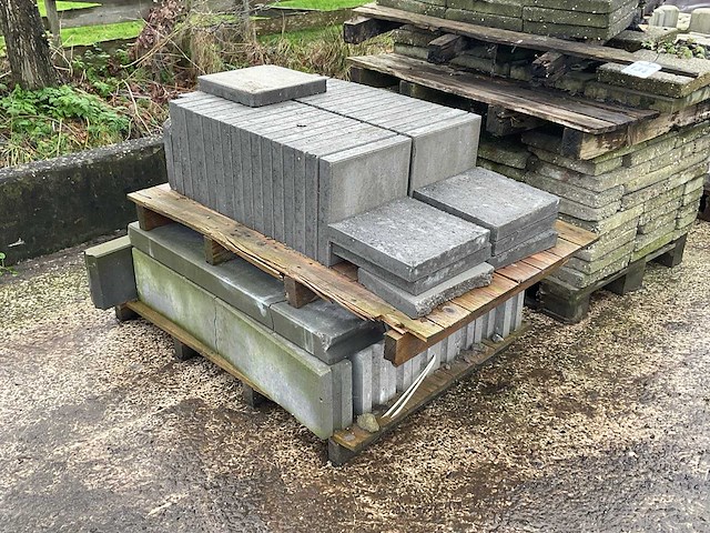 Partij tegels en stenen - afbeelding 3 van  7