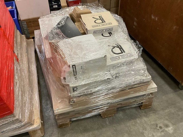 Partij tegels - afbeelding 1 van  2