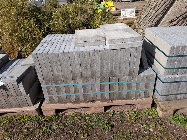 Partij tegels - afbeelding 10 van  14