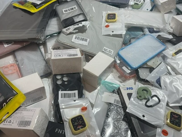 Partij telefoon en tablet accessoires - afbeelding 6 van  9