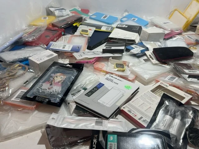 Partij telefoon en tablet accessoires - afbeelding 6 van  7