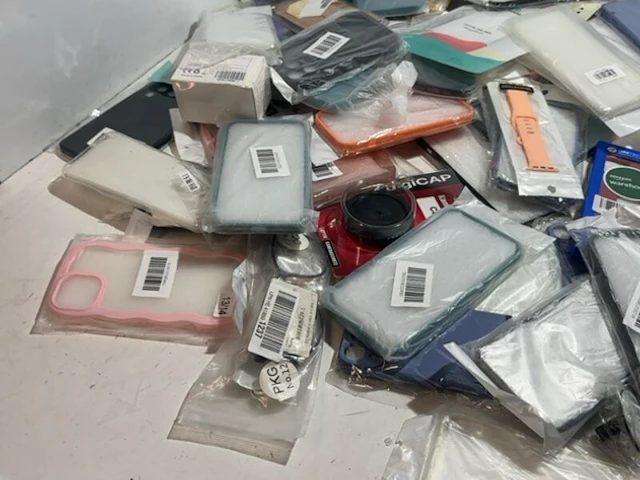 Partij telefoon en tablet accessoires - afbeelding 7 van  8