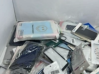 Partij telefoon en tablet accessoires - afbeelding 2 van  9